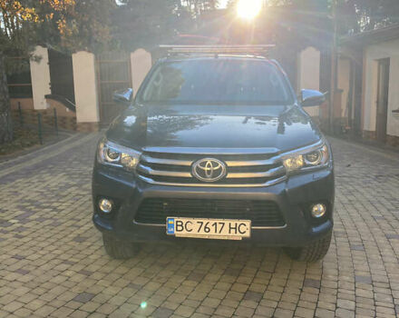 Серый Тойота Хайлюкс, объемом двигателя 2.4 л и пробегом 126 тыс. км за 30000 $, фото 2 на Automoto.ua