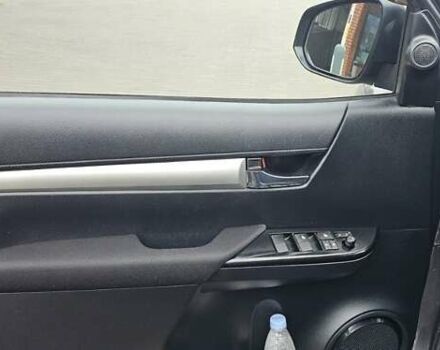 Серый Тойота Хайлюкс, объемом двигателя 2.4 л и пробегом 80 тыс. км за 32500 $, фото 5 на Automoto.ua