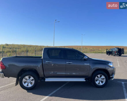 Серый Тойота Хайлюкс, объемом двигателя 2.39 л и пробегом 190 тыс. км за 32550 $, фото 16 на Automoto.ua