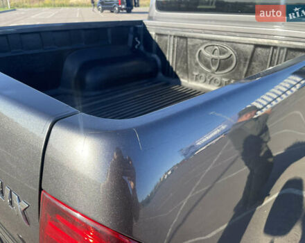 Серый Тойота Хайлюкс, объемом двигателя 2.39 л и пробегом 190 тыс. км за 32550 $, фото 39 на Automoto.ua