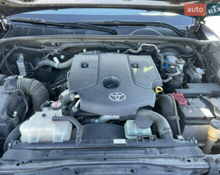 Серый Тойота Хайлюкс, объемом двигателя 2.39 л и пробегом 190 тыс. км за 32550 $, фото 33 на Automoto.ua
