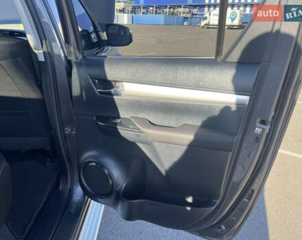 Серый Тойота Хайлюкс, объемом двигателя 2.39 л и пробегом 190 тыс. км за 32550 $, фото 35 на Automoto.ua