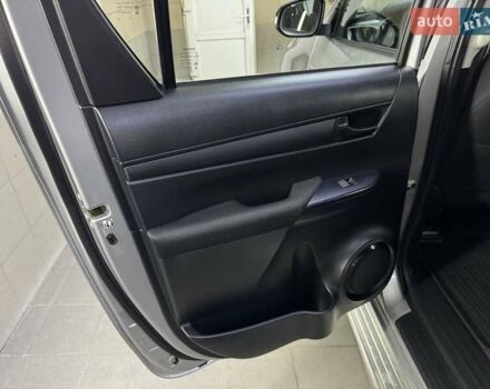 Серый Тойота Хайлюкс, объемом двигателя 2.39 л и пробегом 30 тыс. км за 40999 $, фото 9 на Automoto.ua