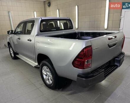 Серый Тойота Хайлюкс, объемом двигателя 2.39 л и пробегом 30 тыс. км за 40999 $, фото 3 на Automoto.ua