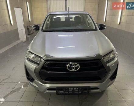 Серый Тойота Хайлюкс, объемом двигателя 2.39 л и пробегом 30 тыс. км за 40999 $, фото 1 на Automoto.ua