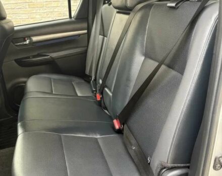 Серый Тойота Хайлюкс, объемом двигателя 2.8 л и пробегом 23 тыс. км за 33000 $, фото 9 на Automoto.ua