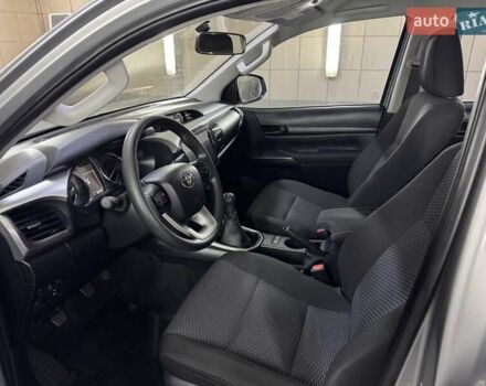 Серый Тойота Хайлюкс, объемом двигателя 2.39 л и пробегом 30 тыс. км за 40999 $, фото 6 на Automoto.ua