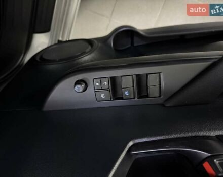 Серый Тойота Хайлюкс, объемом двигателя 2.39 л и пробегом 30 тыс. км за 40999 $, фото 15 на Automoto.ua