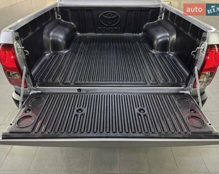 Серый Тойота Хайлюкс, объемом двигателя 2.39 л и пробегом 30 тыс. км за 40999 $, фото 43 на Automoto.ua