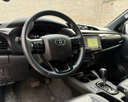 Серый Тойота Хайлюкс, объемом двигателя 2.8 л и пробегом 23 тыс. км за 33000 $, фото 4 на Automoto.ua