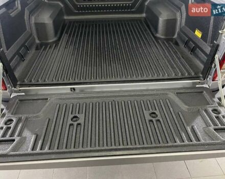 Серый Тойота Хайлюкс, объемом двигателя 2.4 л и пробегом 10 тыс. км за 41999 $, фото 30 на Automoto.ua