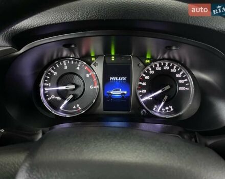 Серый Тойота Хайлюкс, объемом двигателя 2.4 л и пробегом 10 тыс. км за 41999 $, фото 19 на Automoto.ua