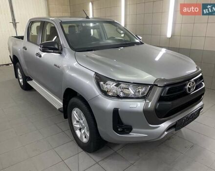 Серый Тойота Хайлюкс, объемом двигателя 2.4 л и пробегом 10 тыс. км за 41999 $, фото 2 на Automoto.ua