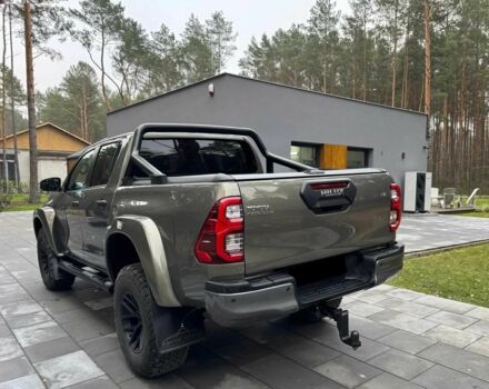 Серый Тойота Хайлюкс, объемом двигателя 2.8 л и пробегом 16 тыс. км за 19800 $, фото 3 на Automoto.ua