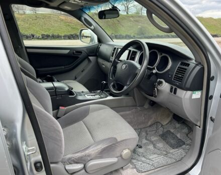 Серый Тойота Хайлюкс, объемом двигателя 3.4 л и пробегом 312 тыс. км за 11500 $, фото 6 на Automoto.ua