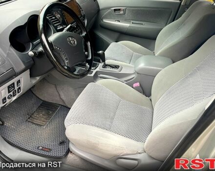 Тойота Хайлюкс 2009 в Киеве на Automoto.ua Серый Тойота Хайлюкс, объемом двигателя 3 л и пробегом 312 тыс. км за 17500 $, фото 9 на Automoto.ua