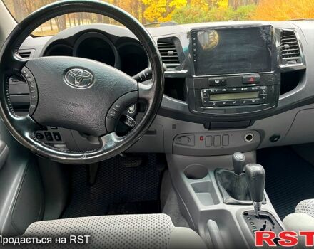 Тойота Хайлюкс 2009 в Киеве на Automoto.ua Серый Тойота Хайлюкс, объемом двигателя 3 л и пробегом 312 тыс. км за 17500 $, фото 8 на Automoto.ua