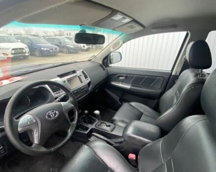 Тойота Хайлюкс 2013 у Володимир-Волинський на Automoto.ua Сірий Тойота Хайлюкс, об'ємом двигуна 3 л та пробігом 170 тис. км за 8500 $, фото 12 на Automoto.ua