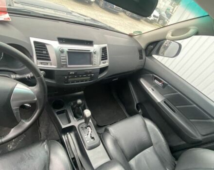 Тойота Хайлюкс 2013 у Володимир-Волинський на Automoto.ua Сірий Тойота Хайлюкс, об'ємом двигуна 3 л та пробігом 170 тис. км за 8500 $, фото 13 на Automoto.ua