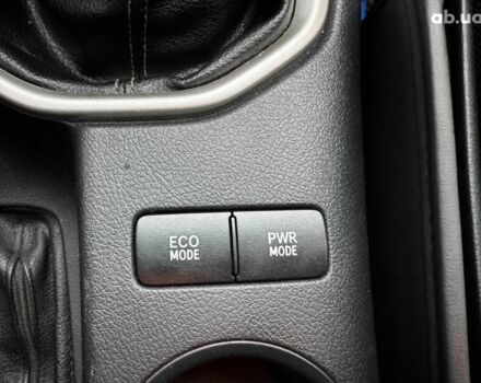 Сірий Тойота Хайлюкс, об'ємом двигуна 2.4 л та пробігом 188 тис. км за 24490 $, фото 22 на Automoto.ua