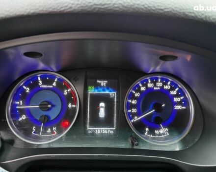 Сірий Тойота Хайлюкс, об'ємом двигуна 2.4 л та пробігом 188 тис. км за 24490 $, фото 14 на Automoto.ua