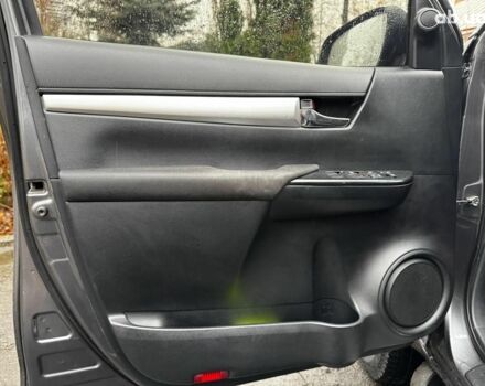 Сірий Тойота Хайлюкс, об'ємом двигуна 2.4 л та пробігом 188 тис. км за 24490 $, фото 10 на Automoto.ua