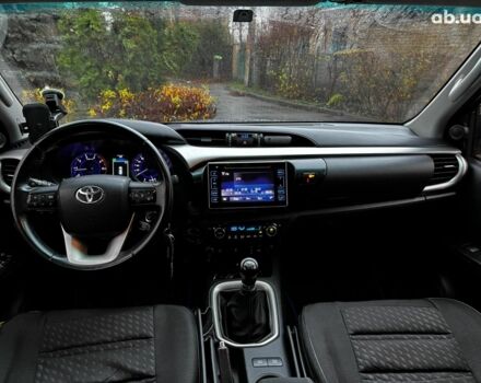 Сірий Тойота Хайлюкс, об'ємом двигуна 2.4 л та пробігом 188 тис. км за 24490 $, фото 26 на Automoto.ua