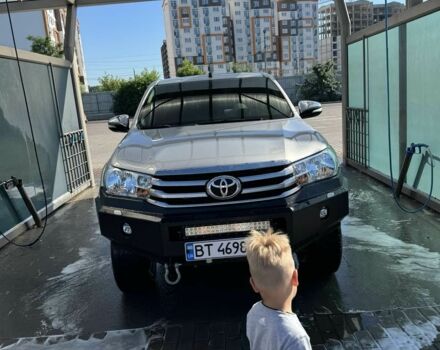 Серый Тойота Хайлюкс, объемом двигателя 2.4 л и пробегом 27 тыс. км за 34900 $, фото 3 на Automoto.ua