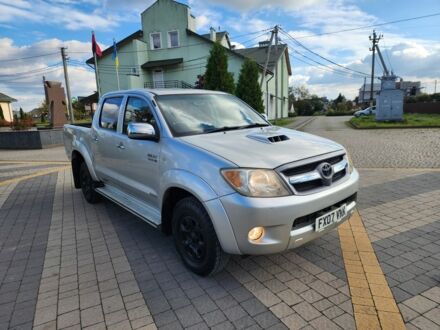 Тойота Хайлюкс 2010 в Львове на Automoto.ua Серый Тойота Хайлюкс, объемом двигателя 3 л и пробегом 178 тыс. км за 8730 $, фото 1 на Automoto.ua