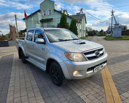 Тойота Хайлюкс 2010 в Львове на Automoto.ua Серый Тойота Хайлюкс, объемом двигателя 3 л и пробегом 178 тыс. км за 8730 $, фото 1 на Automoto.ua