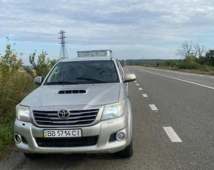 Сірий Тойота Хайлюкс, об'ємом двигуна 2.49 л та пробігом 290 тис. км за 13000 $, фото 1 на Automoto.ua