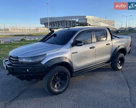 Серый Тойота Хайлюкс, объемом двигателя 2.76 л и пробегом 128 тыс. км за 35000 $, фото 1 на Automoto.ua