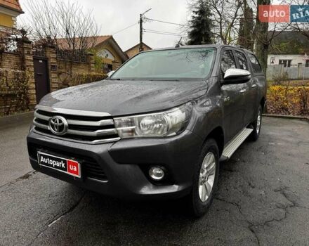 Сірий Тойота Хайлюкс, об'ємом двигуна 2.4 л та пробігом 188 тис. км за 24490 $, фото 1 на Automoto.ua