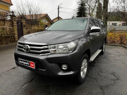 Серый Тойота Хайлюкс, объемом двигателя 2.4 л и пробегом 188 тыс. км за 24490 $, фото 1 на Automoto.ua