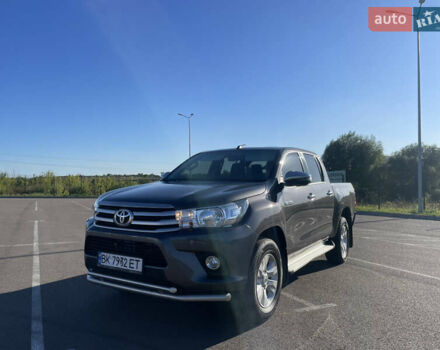 Сірий Тойота Хайлюкс, об'ємом двигуна 2.39 л та пробігом 191 тис. км за 32250 $, фото 1 на Automoto.ua
