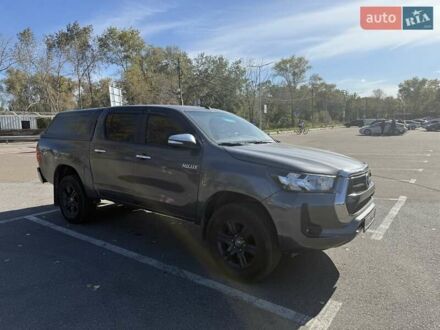 Тойота Хайлюкс 2021 в Киеве на Automoto.ua Серый Тойота Хайлюкс, объемом двигателя 2.39 л и пробегом 85 тыс. км за 29000 $, фото 1 на Automoto.ua