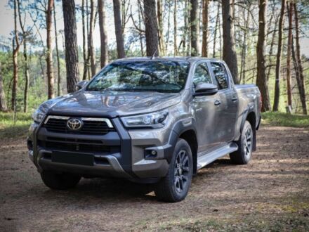 Тойота Хайлюкс 2021 в Днепре (Днепропетровске) на Automoto.ua Серый Тойота Хайлюкс, объемом двигателя 2.8 л и пробегом 44 тыс. км за 19000 $, фото 1 на Automoto.ua