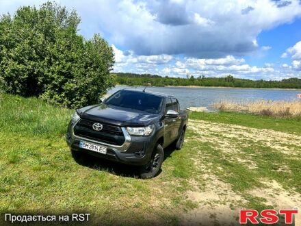Серый Тойота Хайлюкс, объемом двигателя 2.4 л и пробегом 166 тыс. км за 33400 $, фото 1 на Automoto.ua