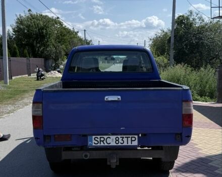 Синий Тойота Хайлюкс, объемом двигателя 0 л и пробегом 200 тыс. км за 5700 $, фото 2 на Automoto.ua