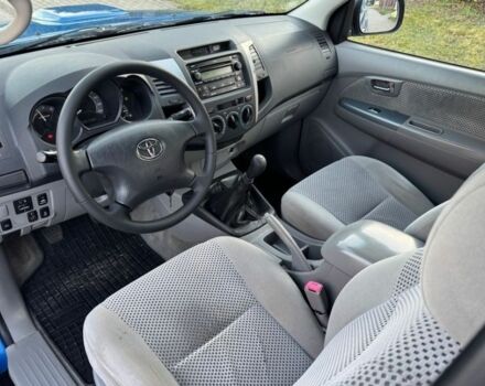 Синий Тойота Хайлюкс, объемом двигателя 2.5 л и пробегом 253 тыс. км за 3700 $, фото 5 на Automoto.ua