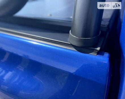 Синій Тойота Хайлюкс, об'ємом двигуна 2.39 л та пробігом 175 тис. км за 29000 $, фото 24 на Automoto.ua