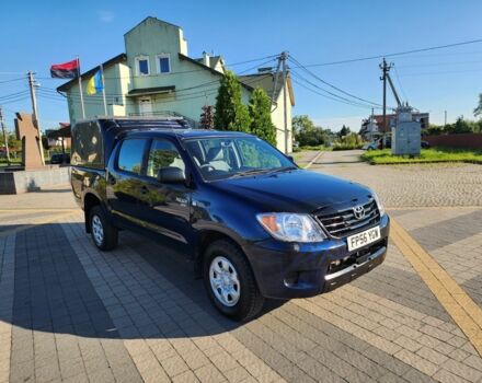 Синій Тойота Хайлюкс, об'ємом двигуна 2.5 л та пробігом 66 тис. км за 8767 $, фото 1 на Automoto.ua