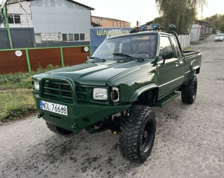 Зеленый Тойота Хайлюкс, объемом двигателя 2.4 л и пробегом 300 тыс. км за 2500 $, фото 16 на Automoto.ua