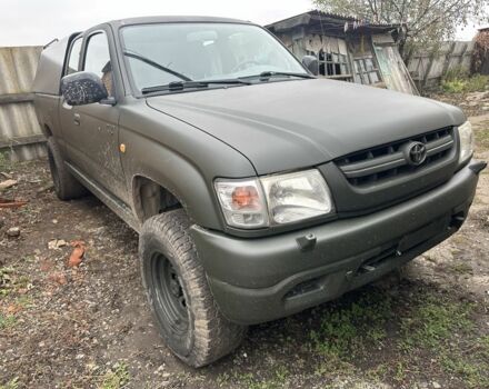 Зеленый Тойота Хайлюкс, объемом двигателя 3 л и пробегом 250 тыс. км за 6300 $, фото 2 на Automoto.ua