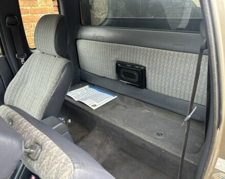 Зеленый Тойота Хайлюкс, объемом двигателя 3 л и пробегом 250 тыс. км за 6300 $, фото 7 на Automoto.ua