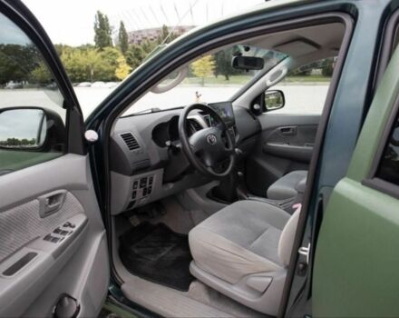 Зеленый Тойота Хайлюкс, объемом двигателя 2.5 л и пробегом 265 тыс. км за 4713 $, фото 3 на Automoto.ua