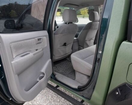 Зеленый Тойота Хайлюкс, объемом двигателя 2.5 л и пробегом 265 тыс. км за 4713 $, фото 7 на Automoto.ua