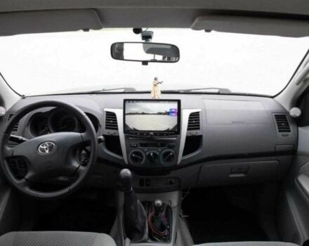 Зеленый Тойота Хайлюкс, объемом двигателя 2.5 л и пробегом 265 тыс. км за 5000 $, фото 3 на Automoto.ua