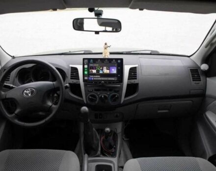 Зеленый Тойота Хайлюкс, объемом двигателя 2.5 л и пробегом 265 тыс. км за 5000 $, фото 5 на Automoto.ua