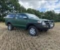 Зеленый Тойота Хайлюкс, объемом двигателя 0 л и пробегом 290 тыс. км за 3600 $, фото 1 на Automoto.ua